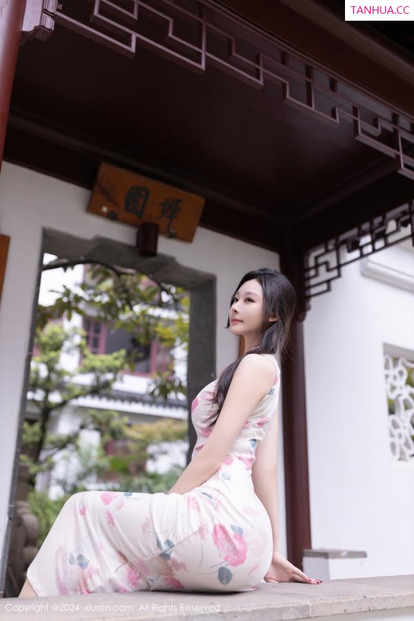 逗逗DouDou  [XiuRen]高清写真图 2024.08.29 No.9087 小逗逗 丝袜美腿第8张图片